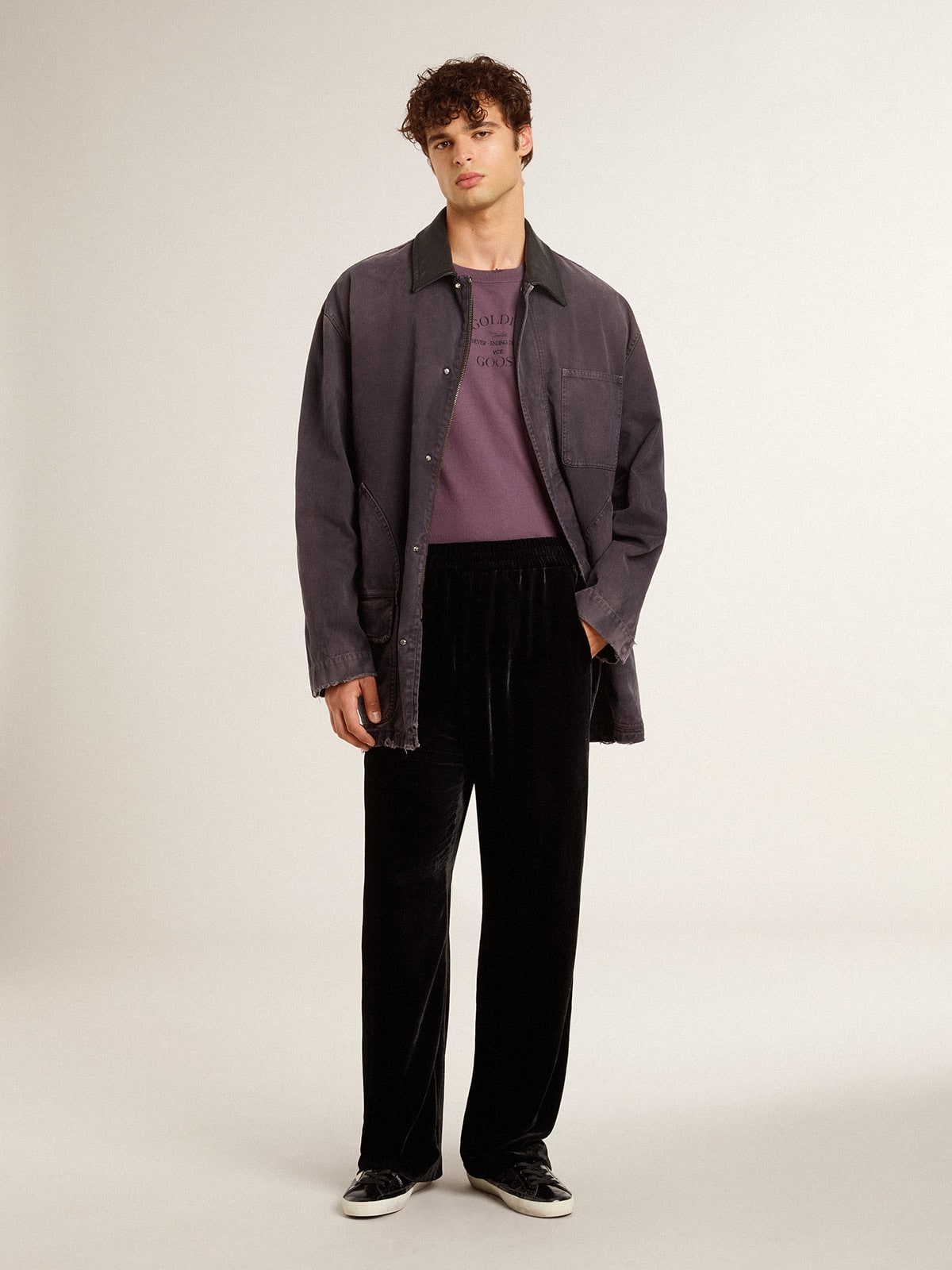 Men’s cotton T-shirt in worn purple with logo print