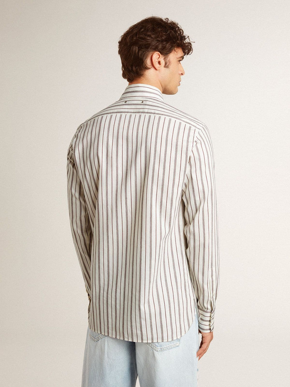 Men's white cotton shirt with fine burgundy stripes