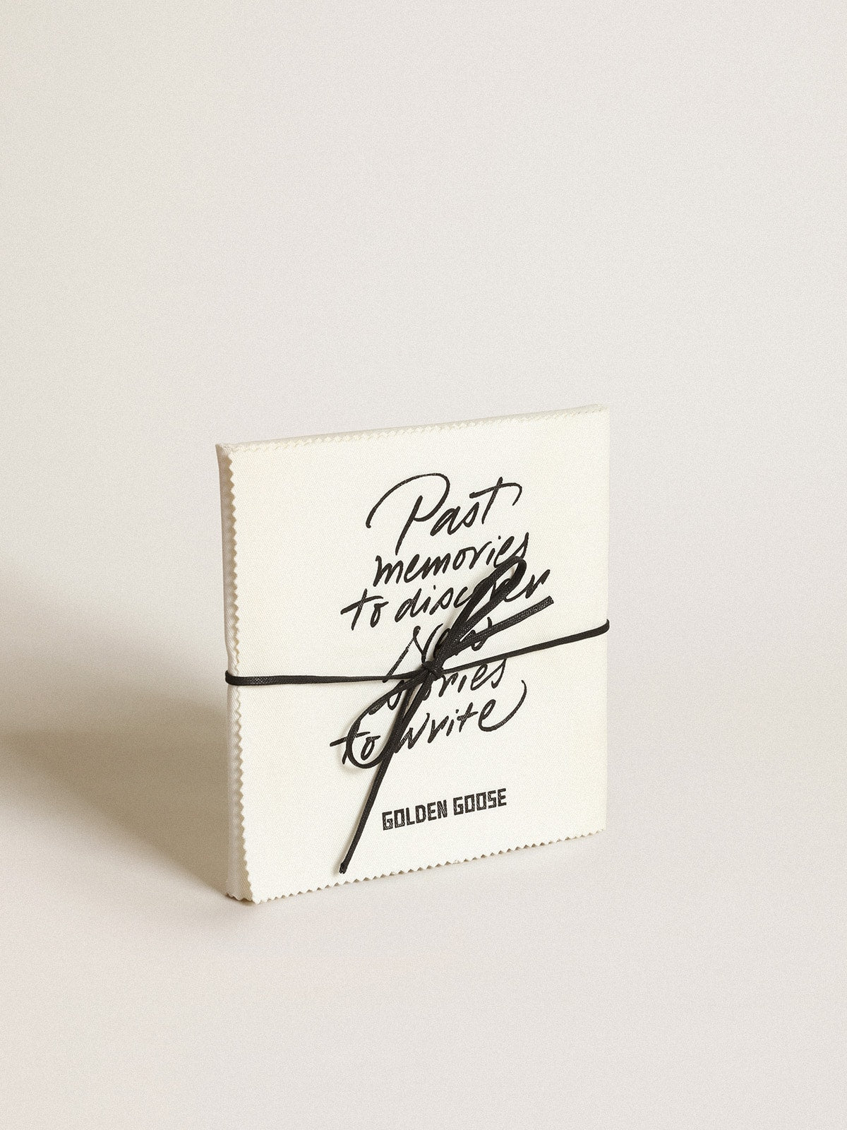 Men's antique silver-colored chain necklace