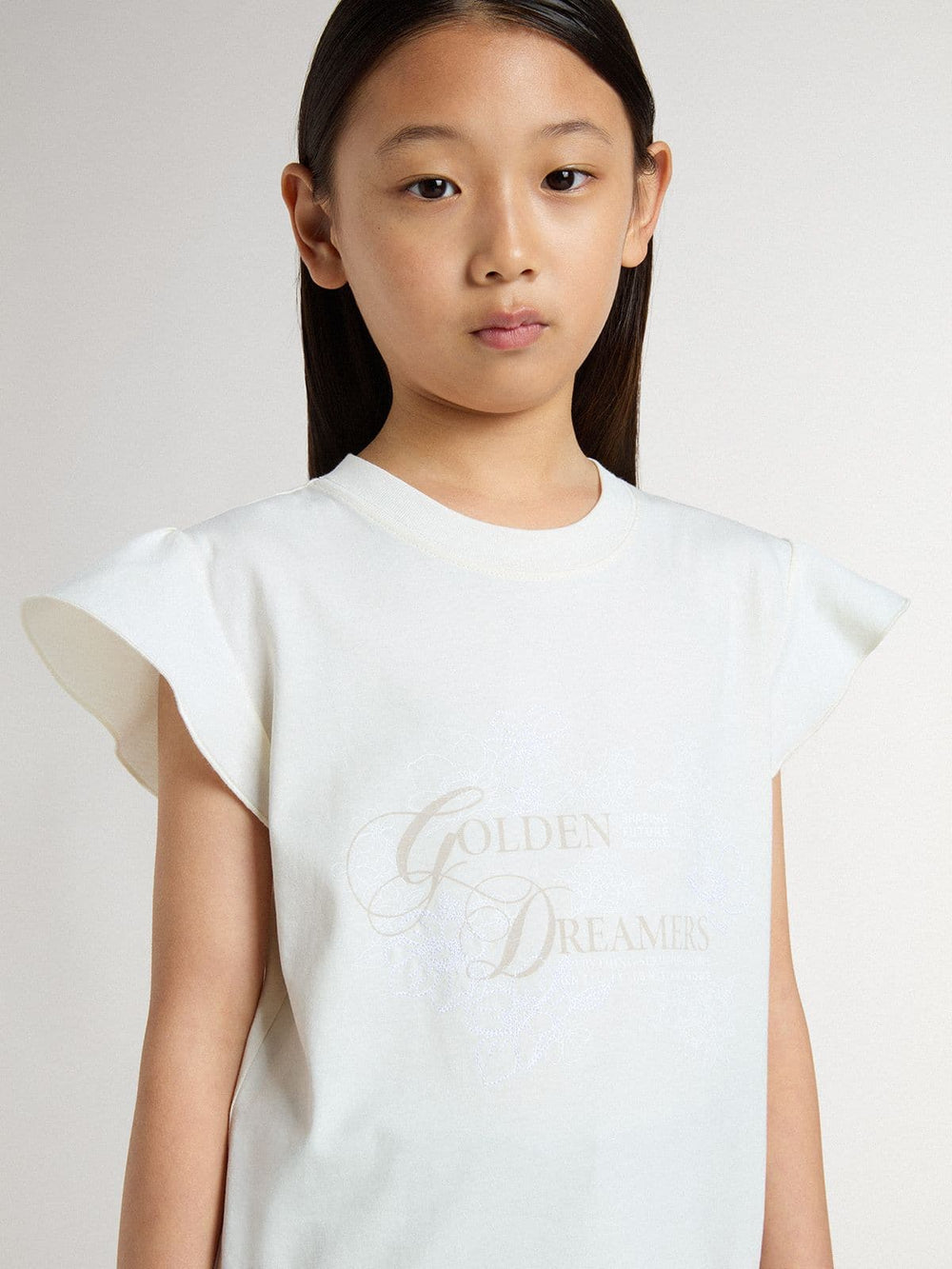 Girls' T-shirt with ruffled sleeves with lettering and embroidery