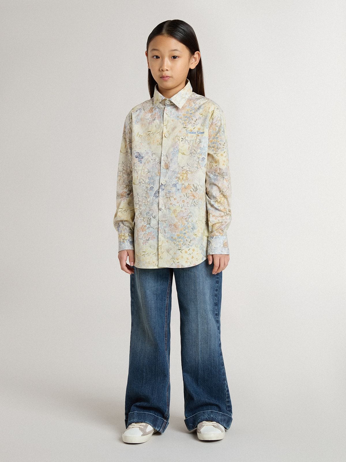 Girls' cotton shirt with multicolor floral print