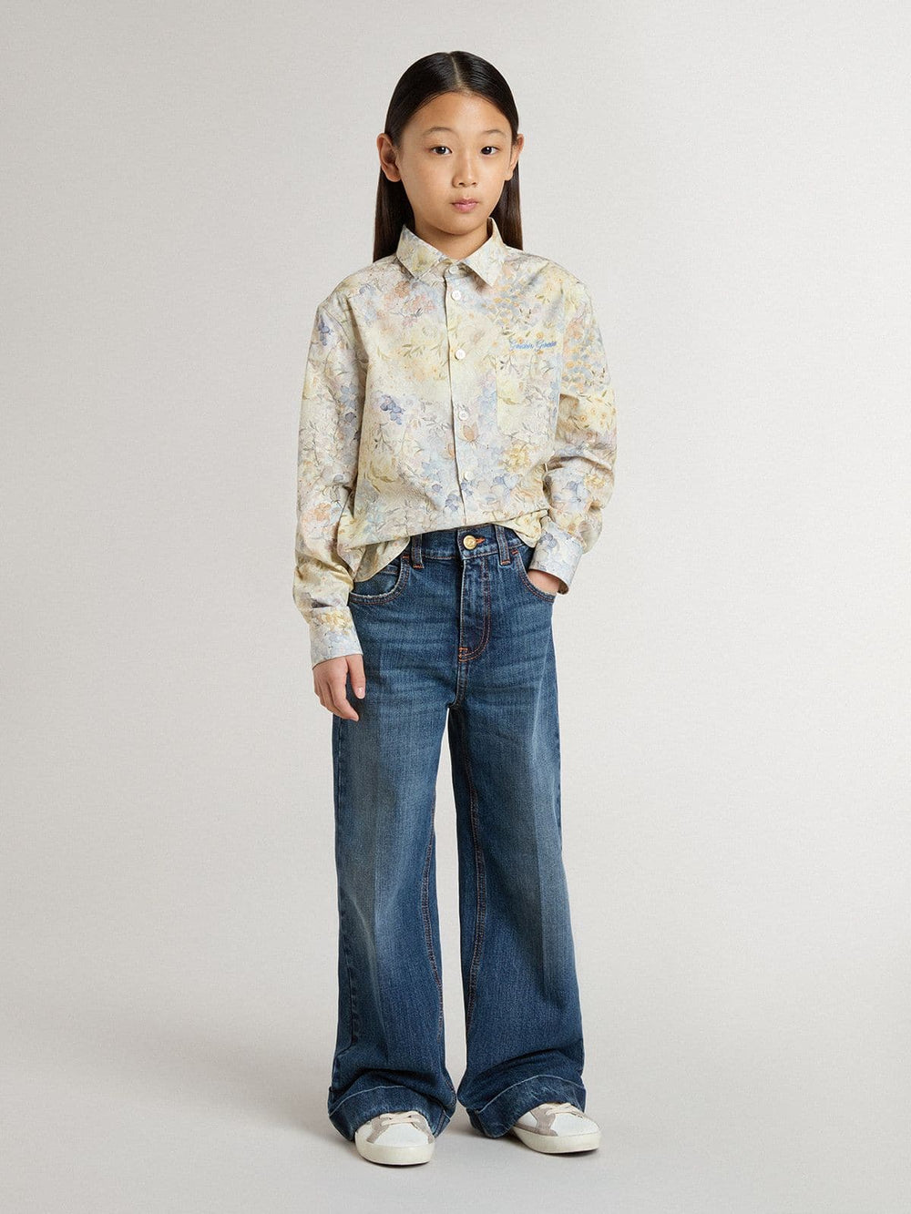 Girls' cotton shirt with multicolor floral print