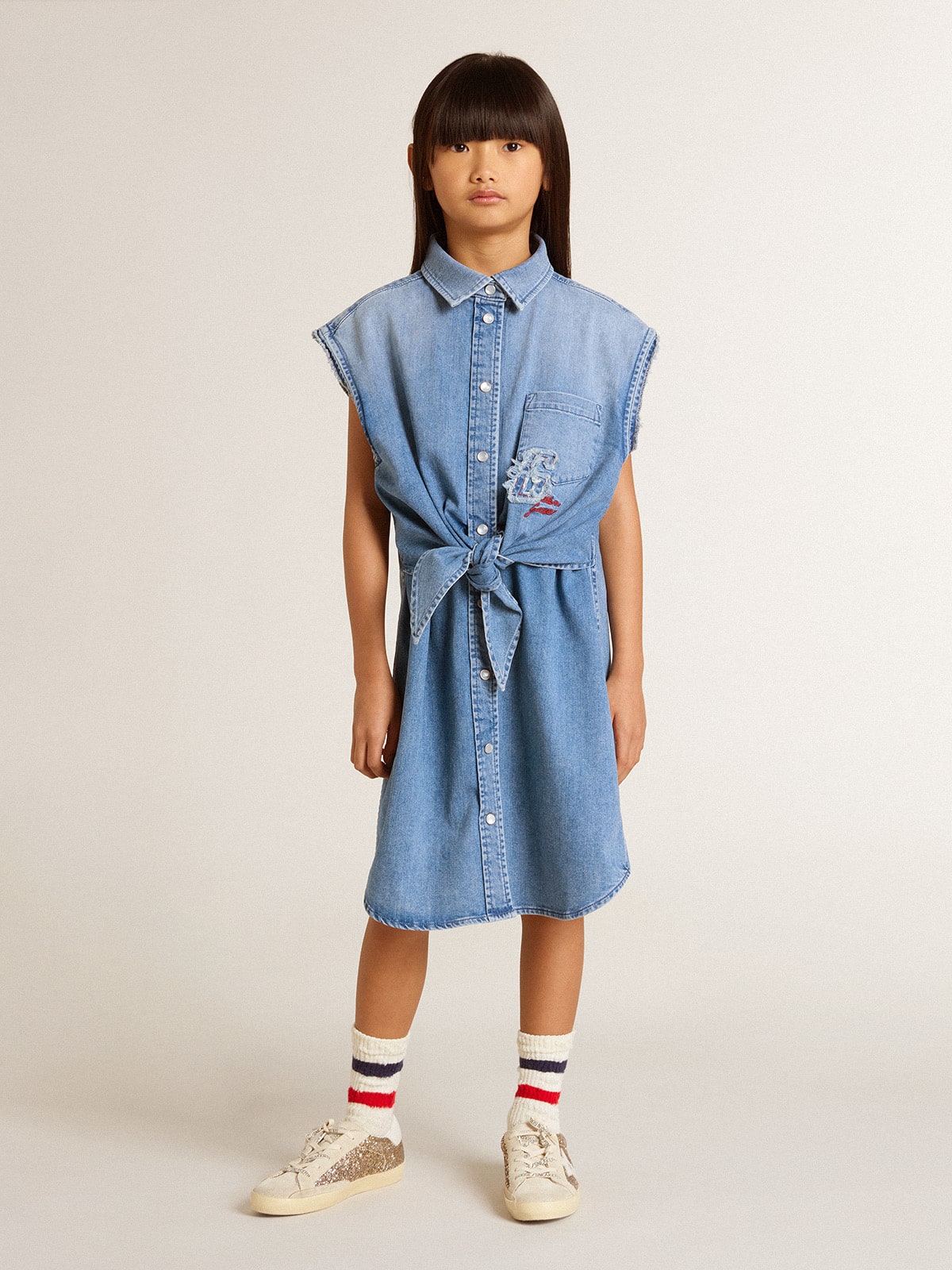 Girls' denim dress with front knot and embroidery