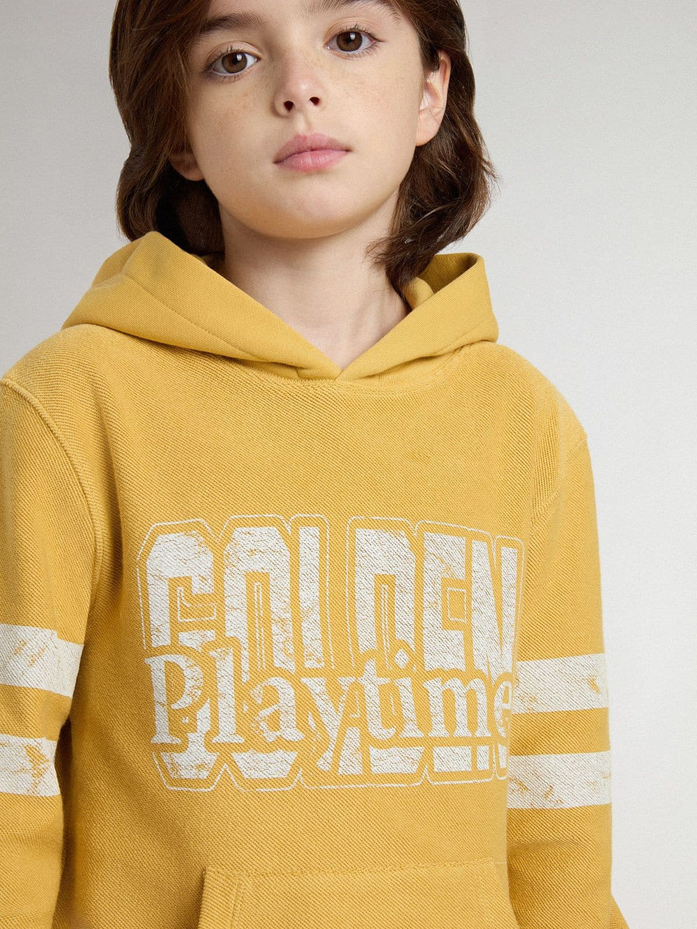 Kids’ yellow sweatshirt with vintage print