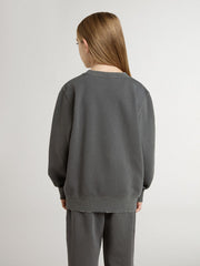 Kids’ gray sweatshirt with raised logo