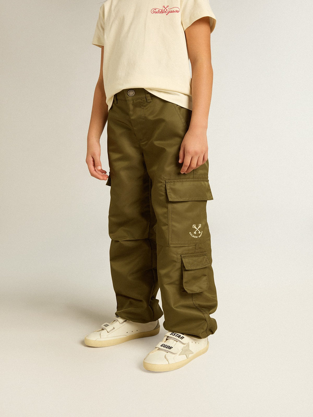 Kids cargo pants in military green