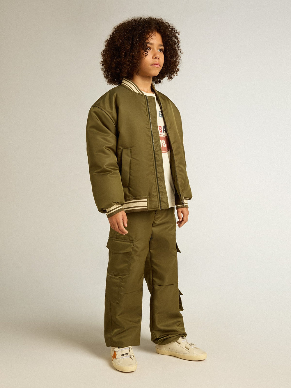Kids cargo pants in military green