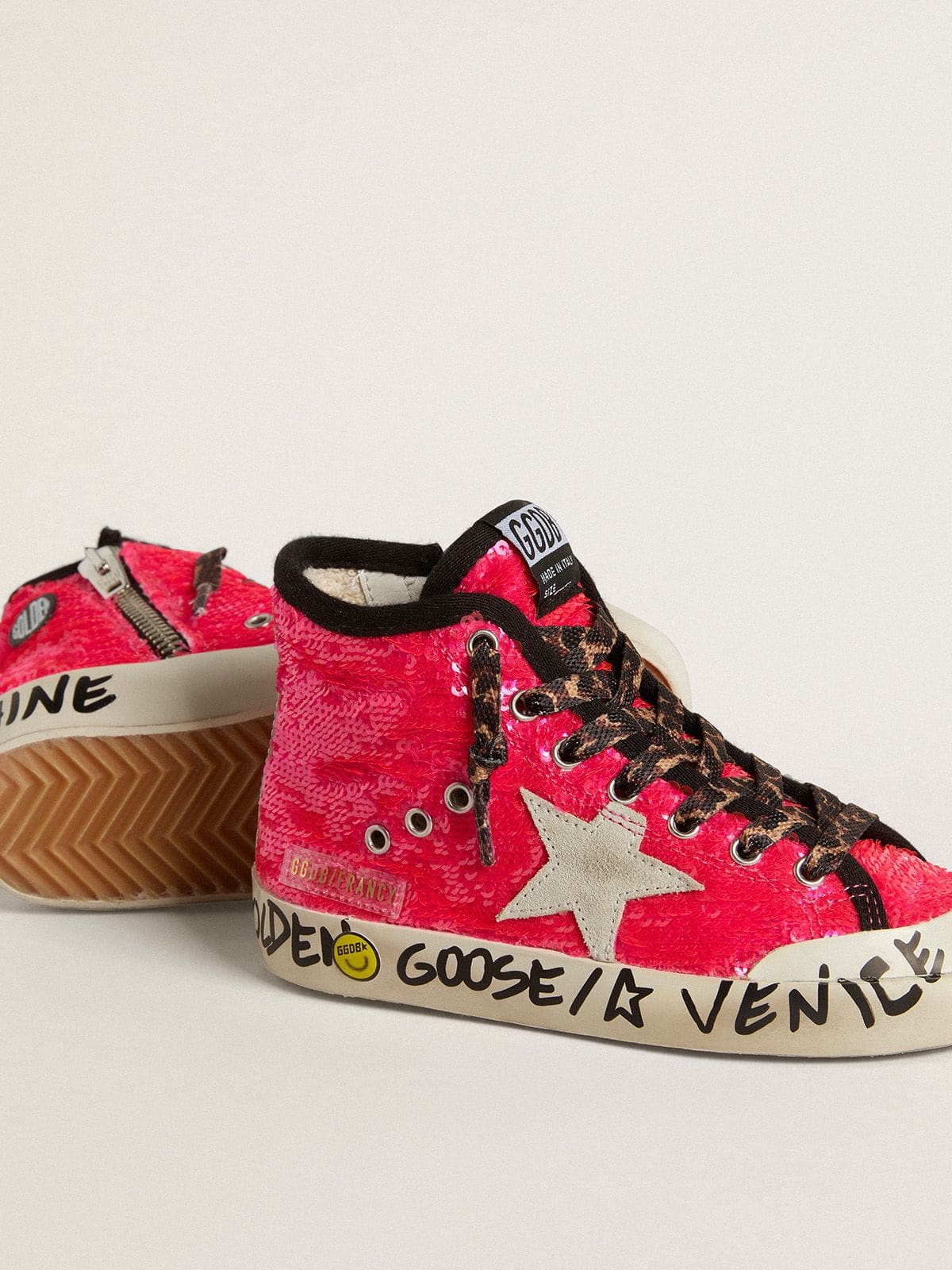 Junior Francy in sequins with ice-gray suede star and animal-print laces