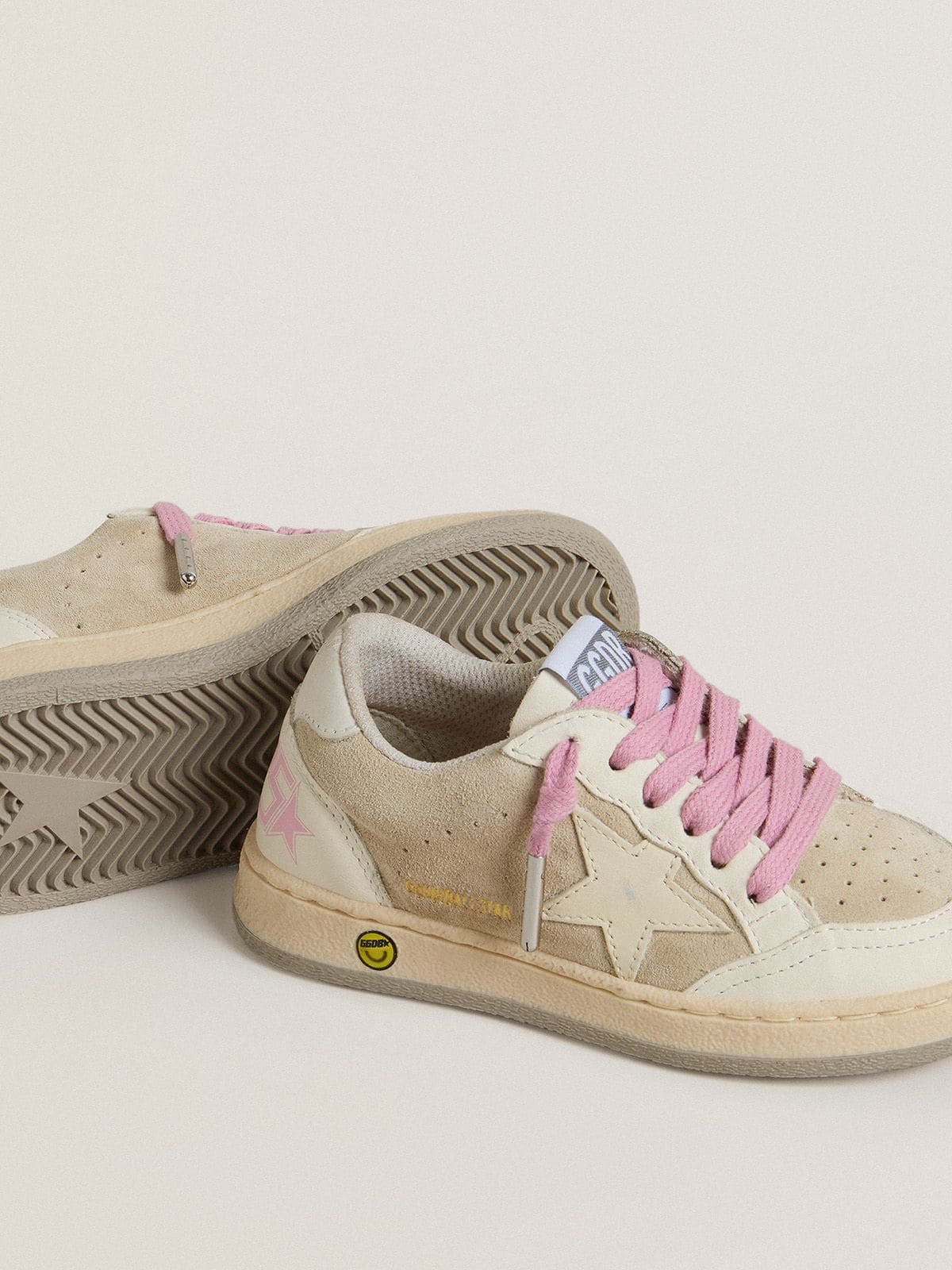 Junior Ball Star in pearl suede with leather star and heel tab