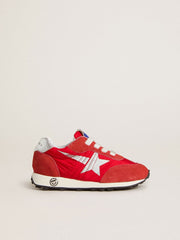 Young Marathon in red nylon with printed star and leather heel tab
