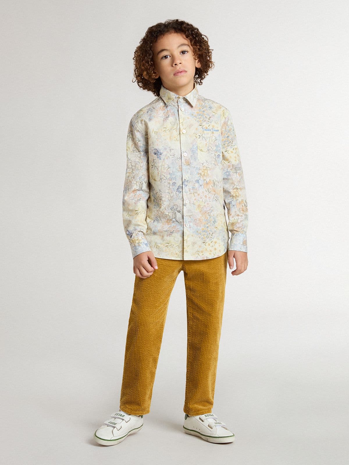 Boys' tobacco-colored chino pants with embroidery