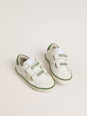 Junior Old School in white leather with green nappa heel tab and green insert