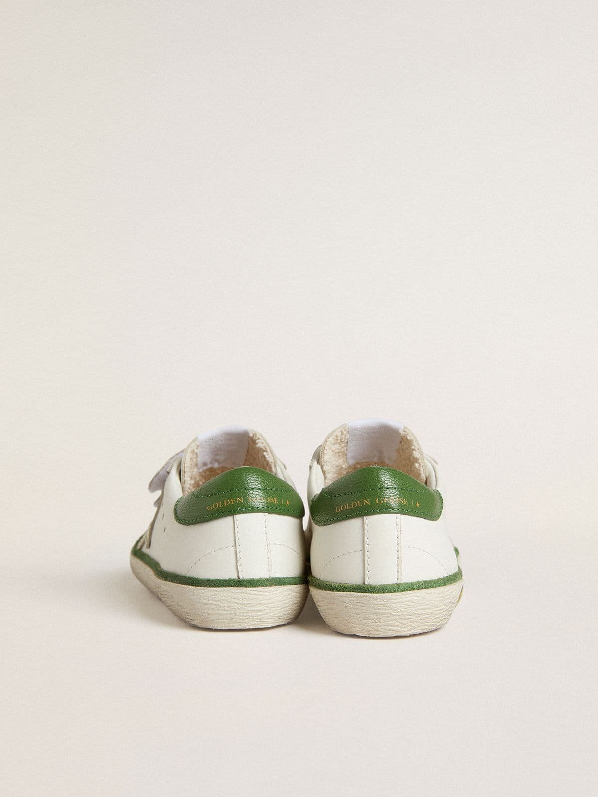Junior Old School in white leather with green nappa heel tab and green insert