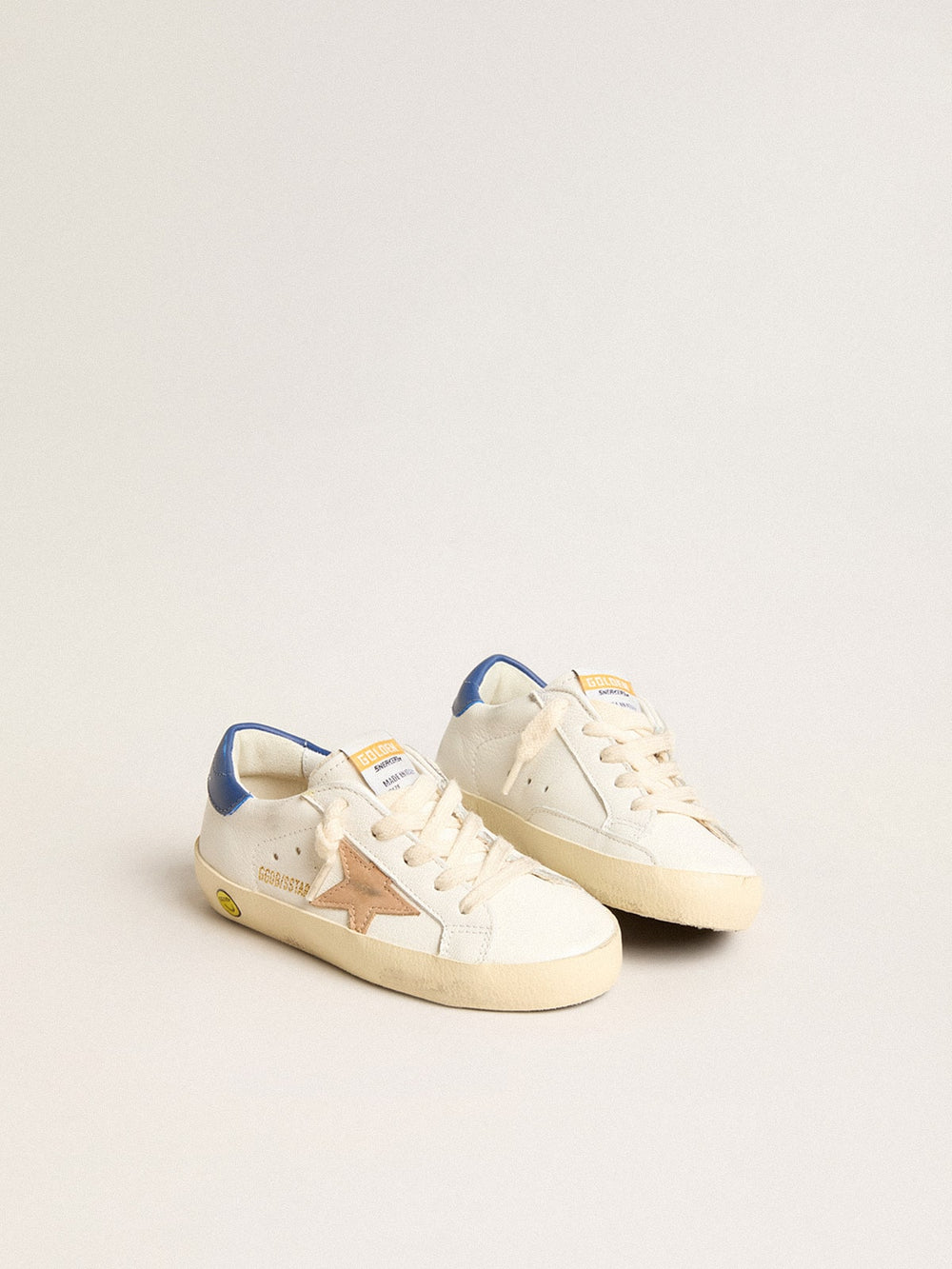 Junior Super-Star in nappa leather with a beige star and blue heel tab